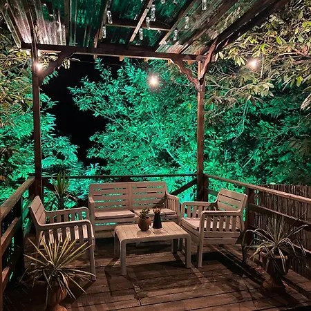 Safari Tas Ev * Sapanca