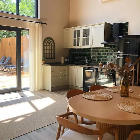 Safari Tas Ev * Sapanca